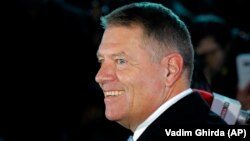 Klaus Iohannis le-a cerut tuturor „decidenților instituționali” să respecte alegerile românilor 