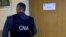 Imagine publicată de Centrul Național Anticorupție de la perchezițiile efectuate într-un dosar de corupere și trafic de influență la facultatea de Fizică a USM
