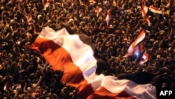 Proslava Egipćana na ulicama Kaira nakon ostavke Hosnija Mubaraka, februar 2011.