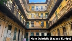  A Diószegi utca 18. az egyik, állami kisajátításra váró épület: a lakók egy része nyomorúságos körülmények között lakik 