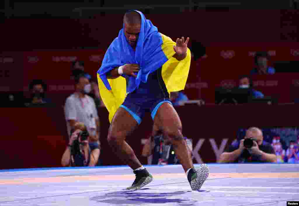 ...і станцював гопак