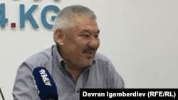 Азимбек Бекназаров.