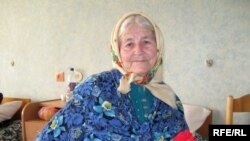 Ульляна Захаранка ў шпіталі вэтэранаў вайны. 7 траўня 2010 году