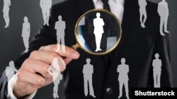  Сѐ повеќе млади луѓе во земјите од Западен Балкан сакаат да заминат во странство