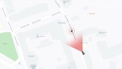 Цю ж особу із пакетом зафіксує інша камера на вулиці Кубійовича, де і відбувся підпал