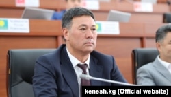 Депутат ЖК Азизбек Турсунбаев.