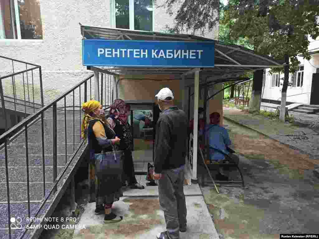 Токтогул районунда 43 киши коронавирус менен ооруганы аныкталган. Алардын төртөө каза болгон.