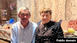 Өметбай Дәүләтбирдин хатыны белән