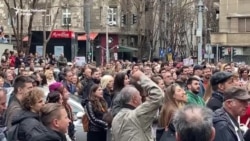 Višesatna blokada Radio-televizije Srbije zbog izgovorene reči 'rulja'