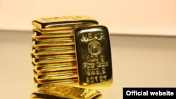 Сатыкка чыгарылган алтын куймалары.