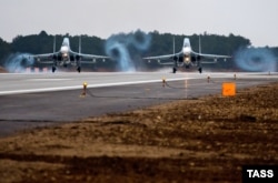 Военный аэропорт Бельбек в Крыму