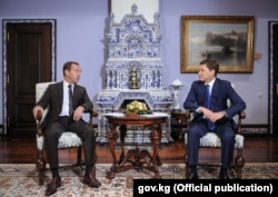 Дмитрий Медведев жана Сапар Исаков, 29-сентябрь, 2017