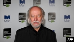 Հունգարացի գրող Լասլո Կրասնահորկայի, արխիվ