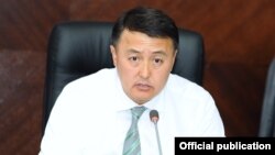 Замирбек Аскаров.