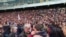 Тисячі прихильників Порошенка прийшли на НСК «Олімпійський» (відео)