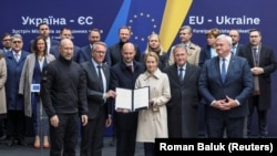 وزیر دفاع اوکراین در کنار رهبران اروپایی