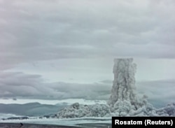 Испытания Царь-бомбы над Новой Землей в октябре 1961 года.