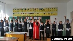 Казахстан, Красная Поляна юьртарчу школан дешархой-нохчий