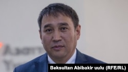 Рахат Сулайманов.