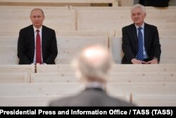 Владимир Путин (солдо) жана Volga Group инвестициялык тобунун негиздөөчүсү жана акционери Геннадий Тимченко.