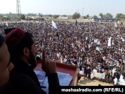 منظور پښتین د ټانک جلسې ته وینا کوي (د ۲۰۱۹ د جنورۍ ۱۳مه)