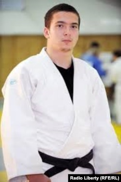 Дмитро Максимов