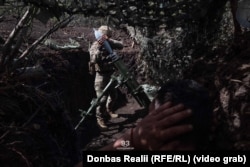 უკრაინული ნაღმტყორცნები პოკროვსკის რაიონში რუს ქვეითებს ესვრიან. ფოტო: 93-ე მოტორიზებული მსროლელი ბრიგადის პრესსამსახური