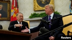 Президенттер  Дональд Трамп менен  Нурсултан Назарбаевдин кездешүүсү. Вашингтон, 16-январь, 2018-жыл. 