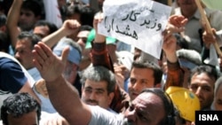 هزاران کارگر کشت و صنعت کارون دست به اعتصاب زدند