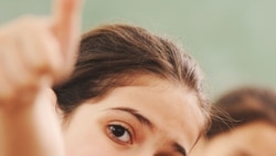 "Ояндасоз": Рисолаҳои номзадӣ. Сифат муҳим аст ё шумора?