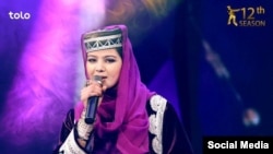 سندرغاړې زلاله هاشمي