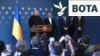 Ministri ukrainas i Mbrojtjes, Rustem Umerov (majtas), i cili kryesoi delegacionin ukrainas, i shoqëruar nga zëvendësministri i Jashtëm, Serhiy Kyslytsya (i dyti majtas) dhe anëtari i delegacionit, Oleksandr Bevz (djathtas) në një konferencë për shtyp në Stamboll, më 2 qershor.