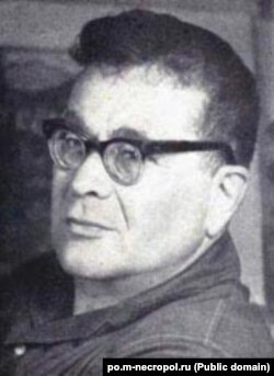 Орус элинин совет доорундагы акыны, сатириги Владимир Лифшиц.