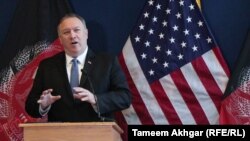 مایک پامپیو وزیر خارجه امریکا حین سخنرانی در یک نشست با خبرنگاران در کابل. 25 June 2019