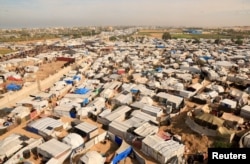 Tabără palestiniană la Al-Mawasi, Khan Younis, în sudul Fâșiei Gaza, 17 noiembrie 2025.