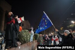 აქცია პარლამენტის წინ