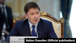 Премьер-министр Кыргызстана Сапар Исаков.