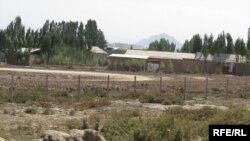 Сүрөө-Таш айылы чек араны бойлой жайгашкан