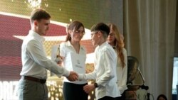 Elevii olimpici aleg universitățile din străinătate: „Nu prea văd un viitor în țara asta pentru visele mele”