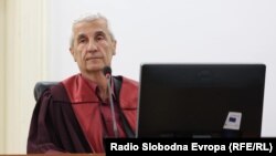 Sudija Opštinskog suda u Sarajevu, Mehudin Duraković, odlučivaće da li će se nastaviti proces prodaje državne imovine koja je uknjižena na BHRT.