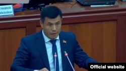 Өмүрбек Бакиров.