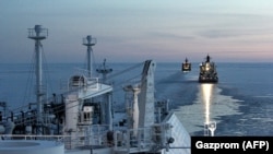 Petrolier rusesc care transportă gaze naturale lichefiate (GNL). Imagine generică.