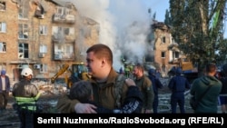 Kiýewde Russiýanyň hüjüminden soň düşürilen suratlar uly weýrançylygy görkezýär