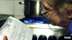  Plafonarea va fi făcută prin ordonanță de urgență și va produce efecte de la 1 februarie până la 31 martie, urmând ca impactul bugetar să fie de 3 miliarde de lei.