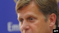 Michael McFaul has previously enjoyed the backing of both Democrats and Republicans.