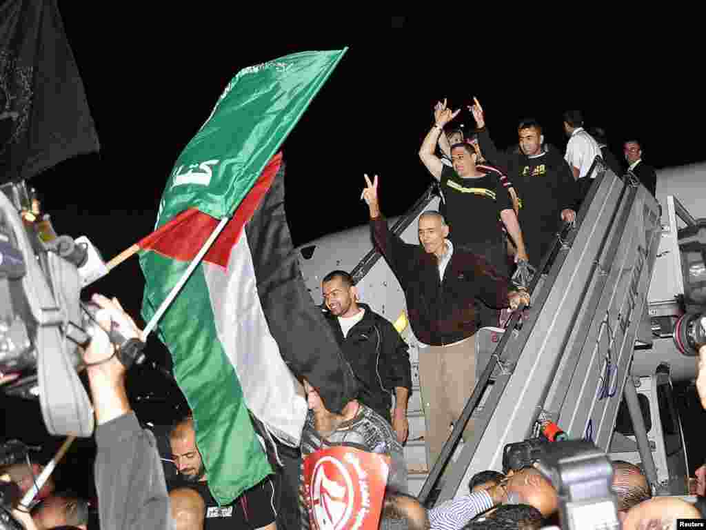 В Сирию прибыли бывшие палестинские заключенные из Египта, ноябрь, 2011