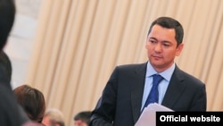 Премьер-министр Кыргызстана Омурбек Бабанов, Бишкек, 23 июля 2012 года.