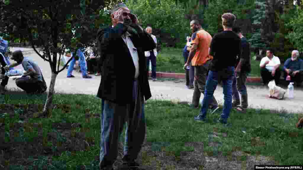 Toplanğanlar beklemekten yoruldı