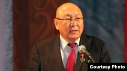 Эмильбек Каптагаев.