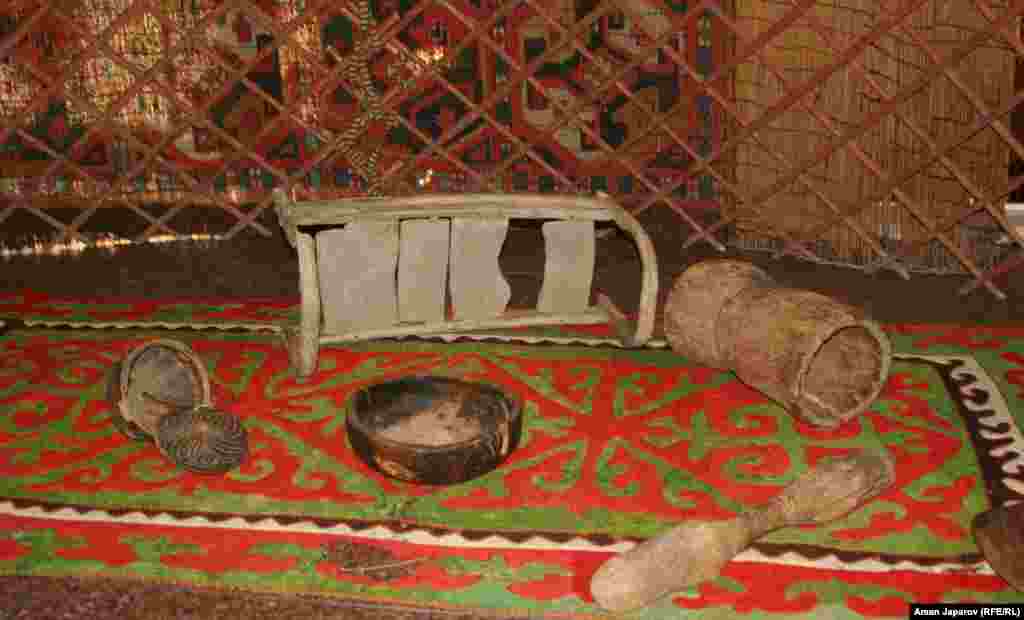 Кыргыздар колдонгон буюмдар.